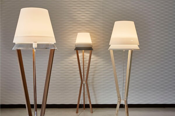 Lampada da TERRA Struttura in legno massello di Mogano Lucio � 43xh 175 cm - 5,2 kG Paralume in Sandylex bianco trasparente