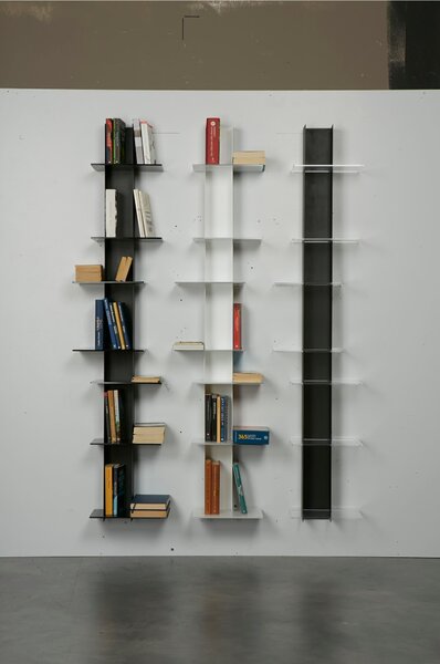 Libreria da Parete verticale Fissaggio a parete ELIB 39x23xh 170 cm con struttura in metallo verniciato NERO ripiani in metacrilato bianco