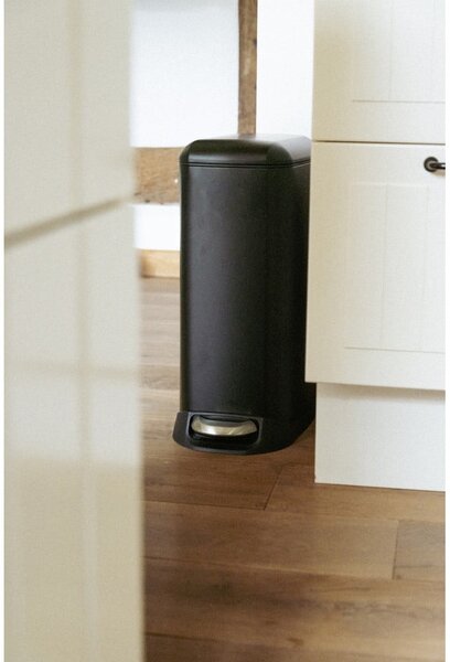 Cestino per la spazzatura nero opaco in acciaio con pedale 20 l Design – Wenko