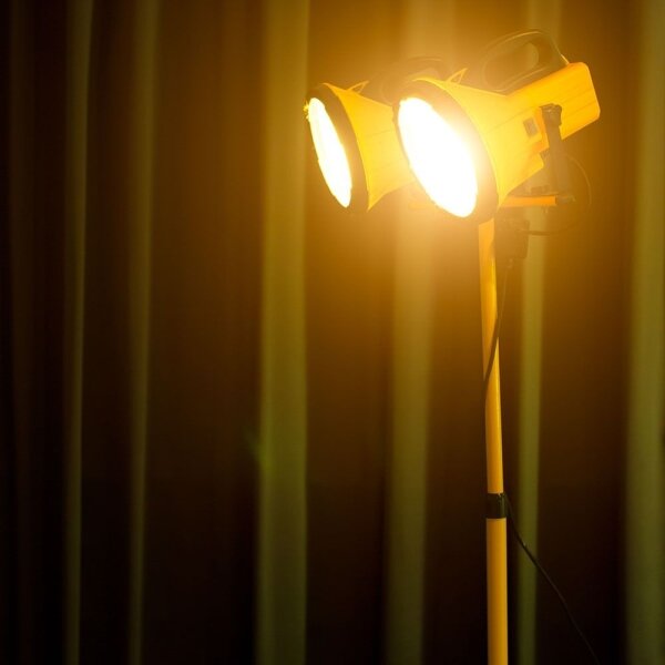Supporto per fari 180 cm giallo