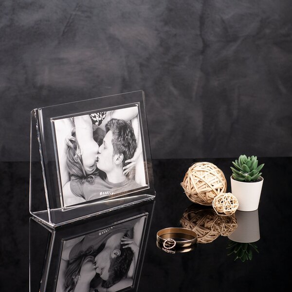 Photo frame medium toe trasparente incolore, dimensioni 20,8x8xH25,9 cm, peso 0,56 kg, spessore 4 mm