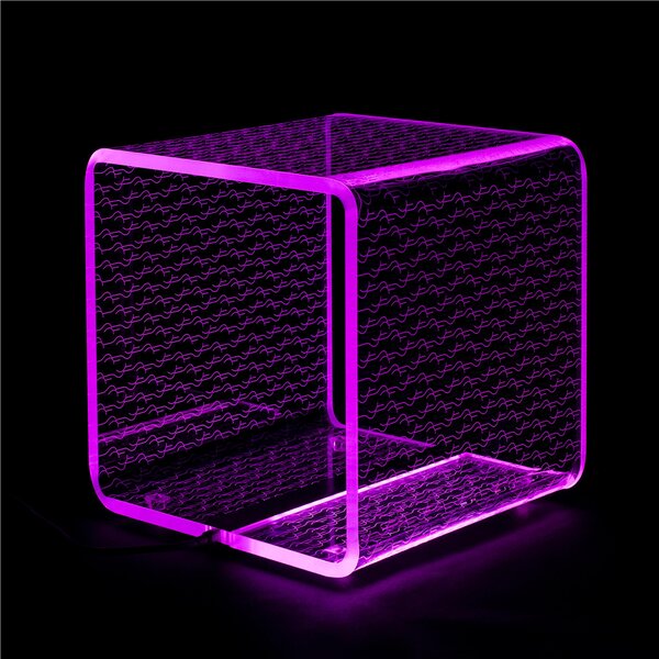 Lampada da tavolo Tavolino luminoso A CUBO LED EXTRA LARGE RGB 37,5x37x5x37,5 cm 15 W -6.000 K in Cristallo acrilico inciso Titts e Buts