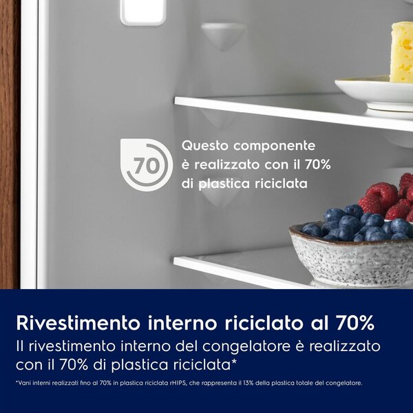 Electrolux Frigorifero da Incasso Combinato Capacit 249 Litri Classe energetica E Raffreddamento No Frost colore Bianco - LNA7CE18S0 Serie 700