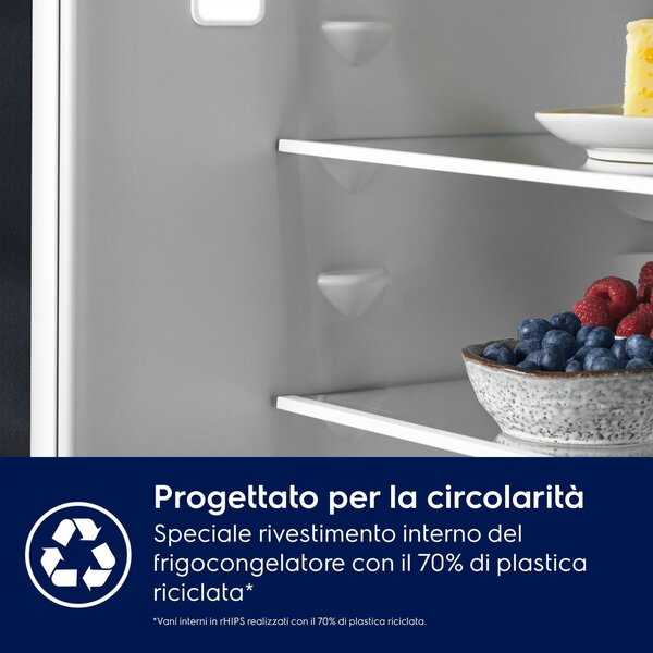 Electrolux Frigorifero da Incasso Combinato Capacit 249 Litri Classe energetica E Raffreddamento No Frost colore Bianco - LNA7CE18S0 Serie 700