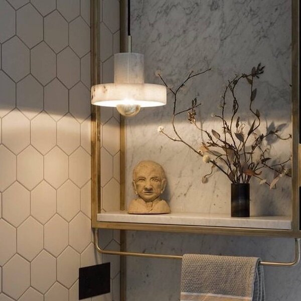 Tom Dixon Lampada a sospensione Stone, dimmerabile, Bianco / Opale, Soggiorno / Sala da pranzo, Pietra, Design, Lampada a sospensione