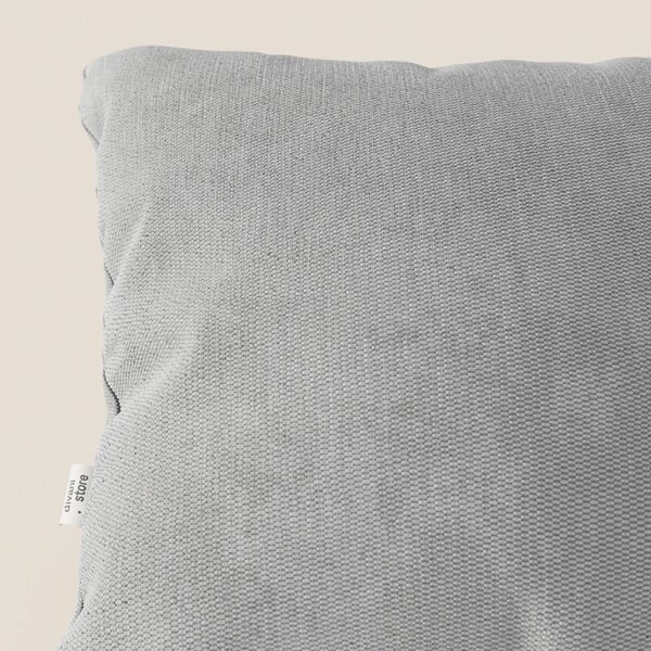 Miami cuscino disponibile in diversi colori realizzato in morbido tess