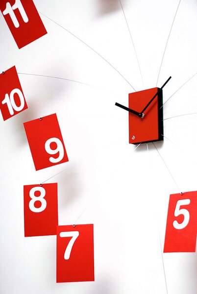 Orologio Il TempoVola Orologio da parete in gomma espansa, acciaio e PVC dimensione max Diametro 1 Mt Movimento al quarzo a batteria colore rosso