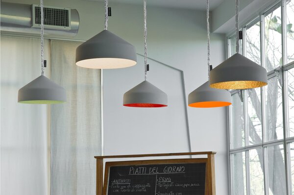 Lampada da Soffitto Cyrcus cemento colore grigio Altezza 22,5 cm Diametro 40 cm, realizzata in laprene, nylon, nebulite, vernice effeto cemento