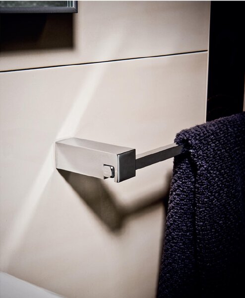 Maniglione Porta asciugamano da BAGNO CIRPO 60x6xh2 cm in finitura cromo lucido fissaggio a viti