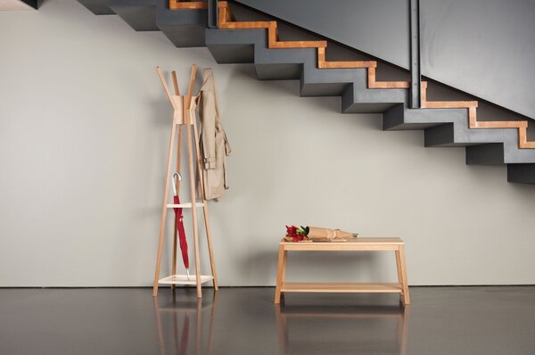 Appendiabiti Magellan in legno, metallo, dimensioni 41 x 41 x h180 cm, peso 8 Kg, finitura