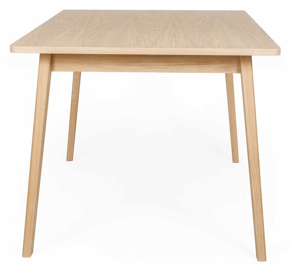 Tavolo da pranzo Skagen in rovere in legno ingegnerizzato e massiccio, dimensioni 140 x 90 x h75 cm, peso 42 Kg, finitura quercia