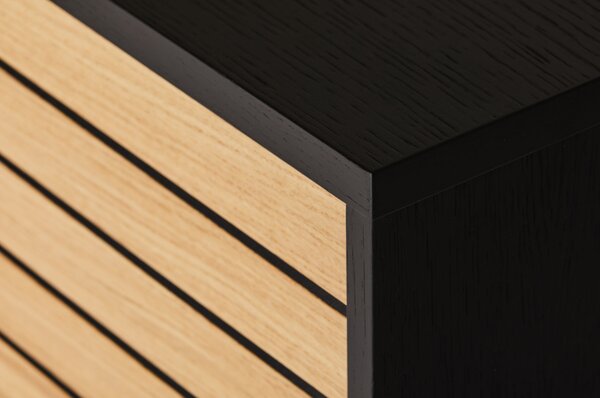 Credenza a righe in legno ingegnerizzato e massiccio, acciaio, dimensioni 161 x 45 x h70 cm, peso 37 Kg, finitura Nero , Rovere