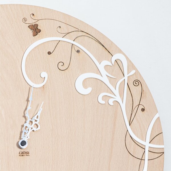 Orologio da parete il legno rotondo con numeri intarsi SPRING Diametro 55x5 cm in legno Tagliato al laser in legno lancette bianche