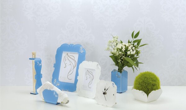 Orologio da tavolo in Metacrilato tagliato al laser CHIC 10x10xh6 cm in bianco trasparente