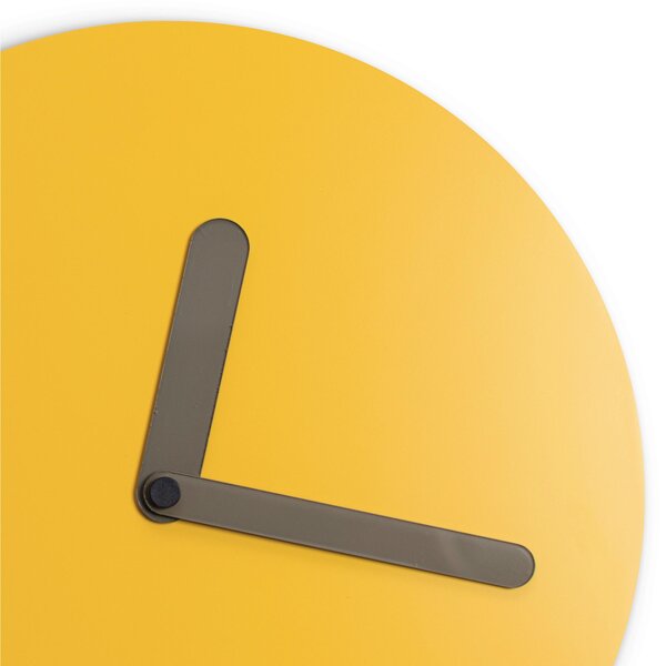 Orologio da parete rotondo il legno Laccato Diametro 30x5 cm in legno con lancette colore nero base colore Ocra
