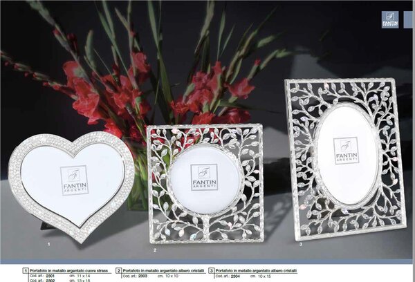 Porta foto in metallo argentato cuore e strass Dimensioni 10xh15 cm in scatola regalo , bomboniera