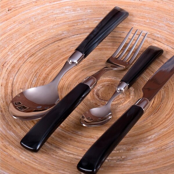 Coltello tavola seghettato MOD Giada Set di 6 Pezzi in acciaio 18.10 Lunghezza 26 cm manico in PBT lavabile in lavastoviglie colore Nero