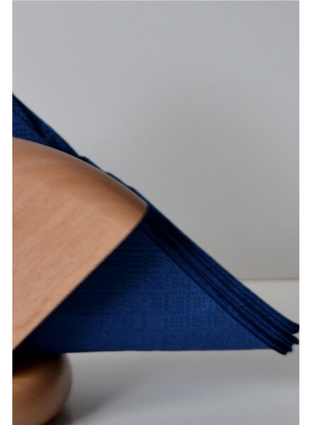 Portatovaglioli in legno di tiglio VELA 10xh9,5 cm realizzato a Bergamo Italia a mano colore naturale
