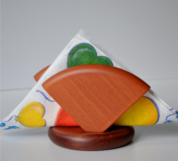 Portatovaglioli in legno di tiglio VELA 10xh9,5 cm realizzato a Bergamo Italia a mano colore mogano paprika