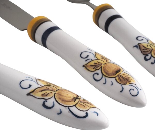 Posate Con manico in Ceramica bianca dipinta a mano Pesaro Set 3 pezzi Il manico � decorato con miniature di frutta in toni di bruno e riccioli di blu antico