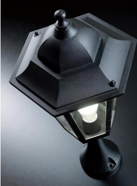 Applique Esagonale in pressofusione di alluminio. ASSISI MAXI Grande Diffusori in vetro trasparente. 48x31x h 71 cm Altezza max lampada: 200mm. Alimentazione 230 V ~ 50 Hz n NERO