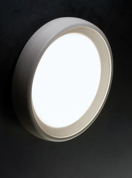 Plafoniera in termoplastico LOFT PLAFONIERA TONDA 8W LED 4000K Dimensioni �19xh6,8 cm Diffusore in termoplastico opalino colore BIANCO