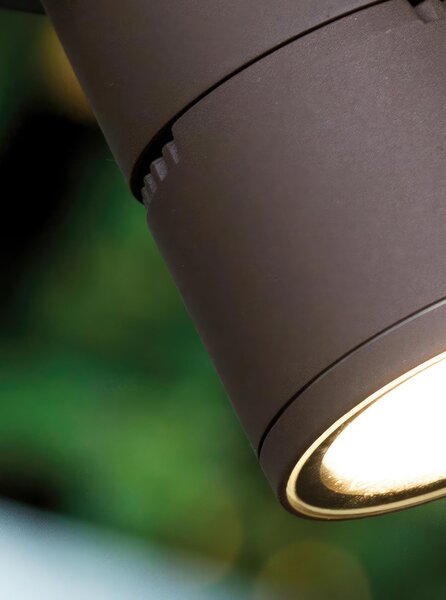 Faretto cilindrico orientabile in alluminio STEP FARETTO CILINDRO Dimensioni 15,8x11xh 8,5 cm Diffusore in vetro trasparente 9W LED 4000K colore CAFFE'