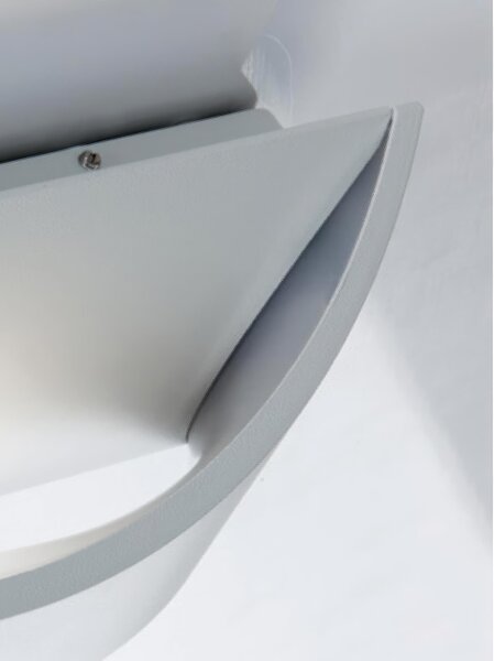 Applique in pressofusione di alluminio MOON APPLIQUE RIFLESSA 12W LED 4000K Dimensioni 30x10xh 12 cm Diffusore in termoplastico satinato colore CAFFE'