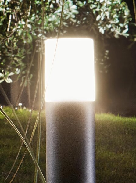 Paletto in alluminio pressofuso CIRCLE PALO ALTO 7W LED 4000K colore NERO Dimensione 8xh 80 cm Diffusore in termoplastico opalino