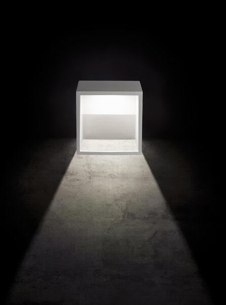 Applique in alluminio pressofuso NIKO APPLIQUE CUBO Dimensioni 11,1x10,9xh 10,9 cm Diffusore in vetro trasparente 9W LED 4000K colore BIANCO