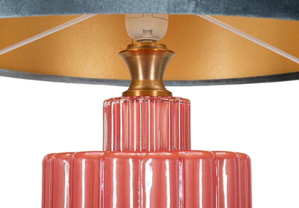 Lampada con base rossa HELENE TOWER in vetro e paralume Dimensioni 40x40x h70 cm Lampada E-27 Attacco con filo FILO colore rosso -blu