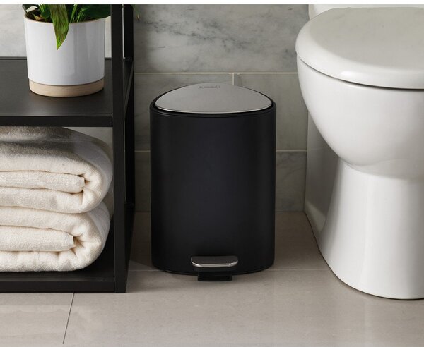 Cestino per la spazzatura nero opaco in acciaio con pedale 5 l EasyStore Luxe – Joseph Joseph