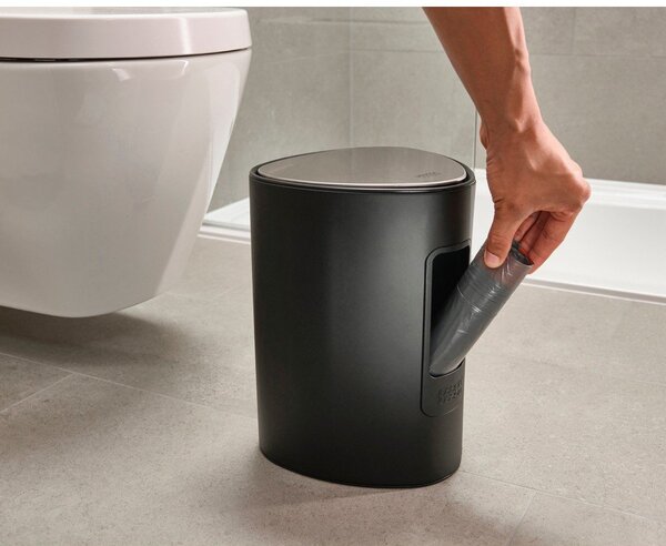 Cestino per la spazzatura nero opaco in acciaio con pedale 5 l EasyStore Luxe – Joseph Joseph