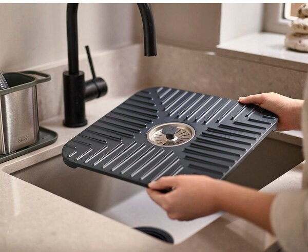 Tappetino antiscivolo per il lavello 30x30 cm SinkShield – Joseph Joseph