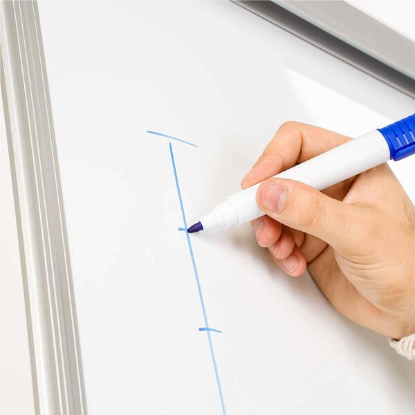Lavagna Treppiedi scrivibile e cancellabile sistema universale di aggancio del blocco fogli Dimensioni 74x190x80 cm -basi con ruote vaschetta porta accessori anodizzato silver