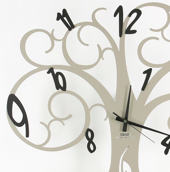 Orologio da parete ALBERO DELLA VITA Dimensioni 60x h 55 cm con rami che sorreggono i numero delle ore realizzati in metallo mediante taglio laser colore Tortora pastello