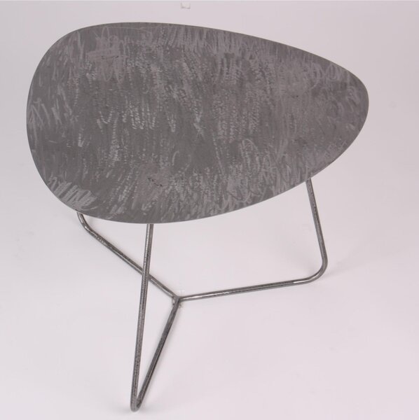 Tavolino da salotto forma ovoidale SMALL design moderno dimensioni 54x48x 44 h cm - peso 6,8 kg Stile moderno colore Ferro Smerigliato
