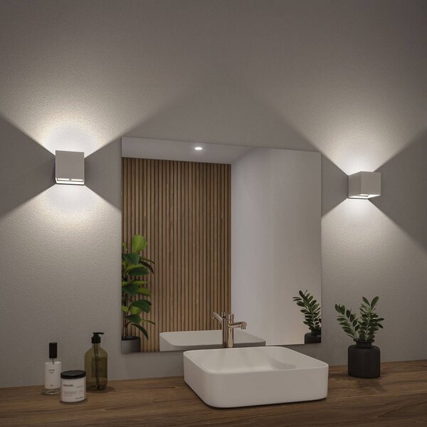 Paulmann Appliance da esterni LED ricaricabile Nyara, bianca, 10 cm, con sensore, IP44 Nyara, Bianco / Opale, Bagno, Alluminio, Moderno, Applique da esterni