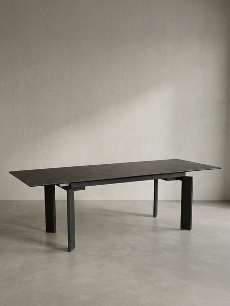 Tavolo da pranzo allungabile effetto pietra | Tavolo da pranzo di design 180-240 cm | Tavolo da cucina nero con piano in Vetroceramica e vetro | Look industriale | Sala da pranzo | Malta di Kadima Design