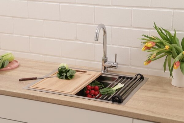 Lavello in acciaio inox Respekta 61 x 48,4 cm San Diego Workstation Senza foro per rubinetto con accessori premium