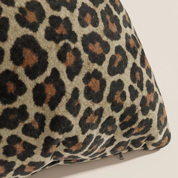 Wild cuscino in collezione Wild in microfibra impermeabile leopardo