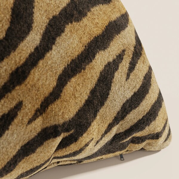 Wild cuscino in collezione Wild in microfibra impermeabile tigre