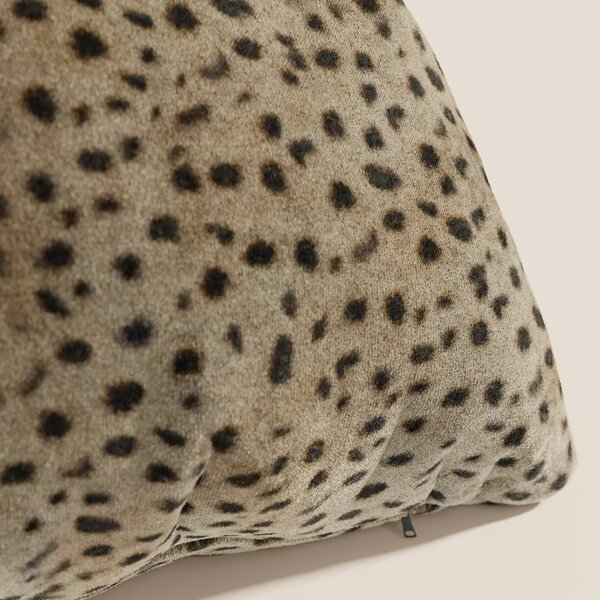 Wild cuscino in collezione Wild in microfibra impermeabile ghepardo