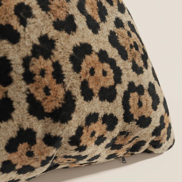 Wild cuscino in collezione Wild in microfibra impermeabile giaguaro