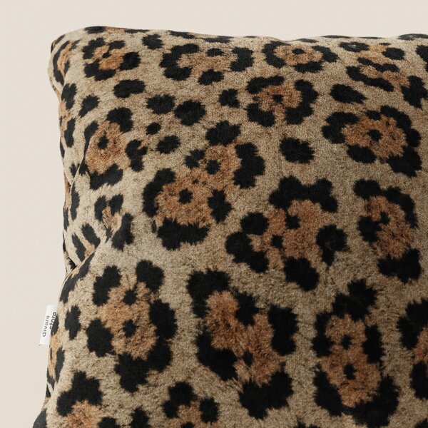 Wild cuscino in collezione Wild in microfibra impermeabile giaguaro