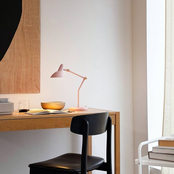 Dyberg Larsen Lampada da scrivania Vela, Violetto / Fucsia / Rosa, Soggiorno / Sala da pranzo, Metallo, Scandinavo, Lampada da tavolo