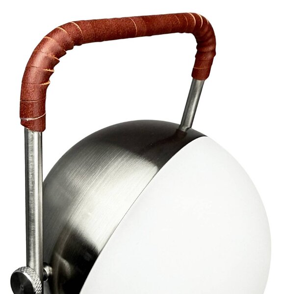 Dyberg Larsen Lampada da tavolo a LED ricaricabile Mova, bordeaux, IP44 dimmerabile, Cromo / Argento, Soggiorno / Sala da pranzo, Metallo, Scandinavo