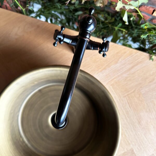 Lavabo da appoggio REA Betty