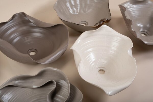 Lavabo da appoggio in ceramica REA HM-66TB Handmade ART