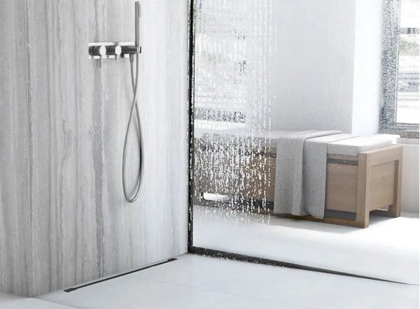 Profilo doccia pendenzato 120cm Black